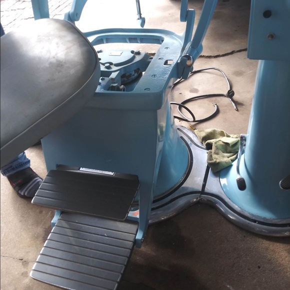 Chair for tattoos - Picture 6 of 7